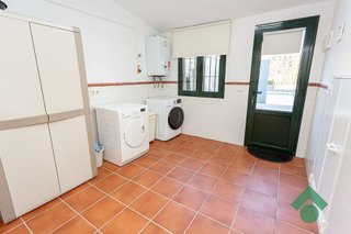 Chalet en venta en La Granja-La Colina-Los Pastores en Algeciras