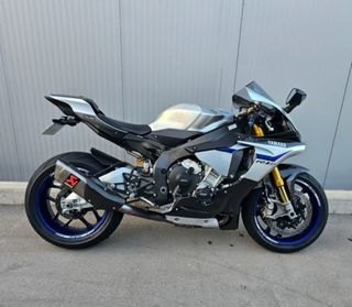 Yamaha R1M