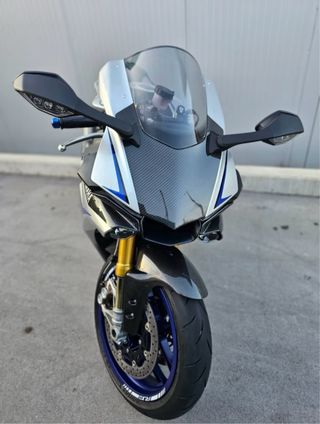 Yamaha R1M