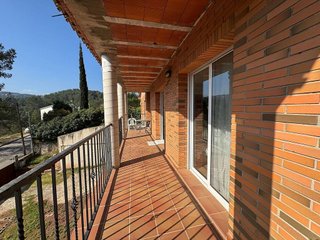 Chalet en venta en Corbera de Llobregat