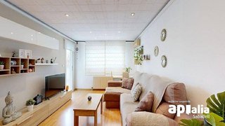 Piso en venta en Badia del Vallès