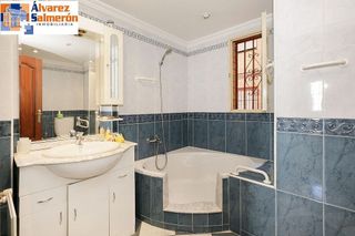 Piso en venta en Almanjáyar en Granada