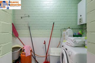 Piso en venta en Almanjáyar en Granada