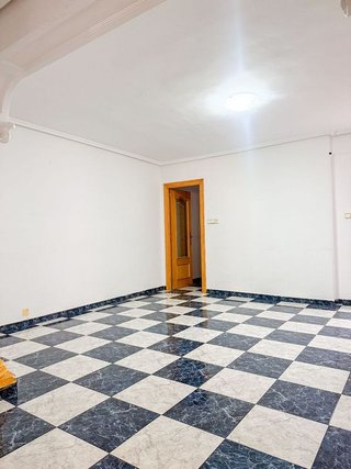 Piso en venta en Zona Calle Valencia en Torrent