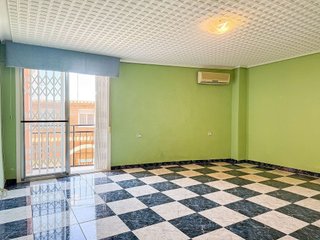 Piso en venta en Zona Calle Valencia en Torrent