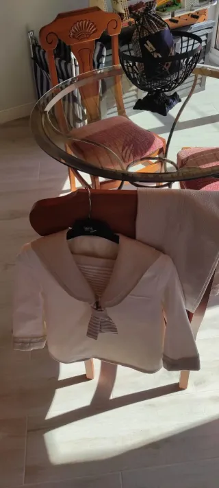 Traje de Comunión Niño  Beig.. Talla 8.