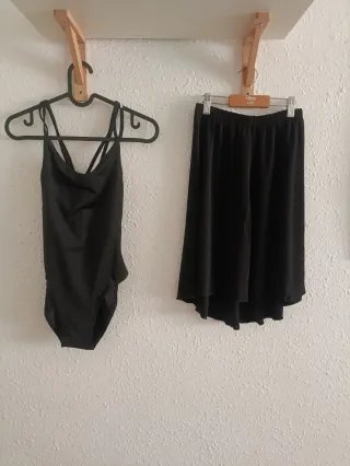 Maillot y falda danza negro