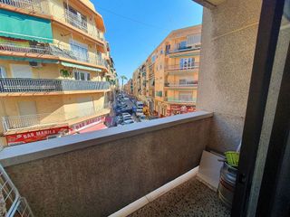 Piso en venta en Carolinas Altas en Alicante