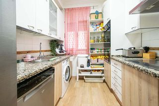 Piso en venta en Palacio de Congresos - Urbadiez - Entrepuentes en Sevilla