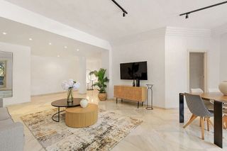 Piso en venta en Nueva Andalucía centro en Marbella