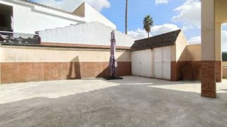 Casa adosada en venta en Gelves