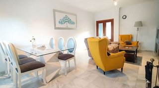 Casa adosada en venta en Gelves