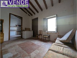 Casa adosada en venta en Sax