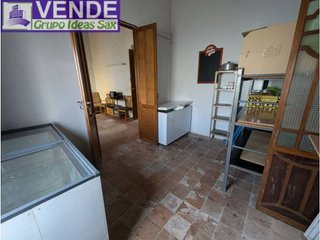 Casa adosada en venta en Sax