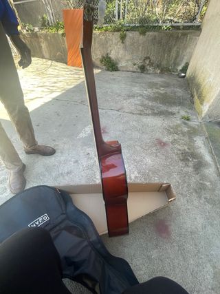 Guitarra Acústica Marrón