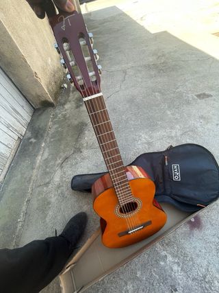 Guitarra Acústica Marrón