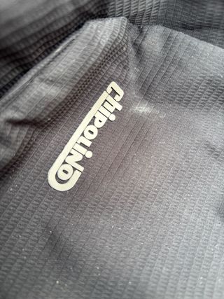 Silla de paseo negra y dorada