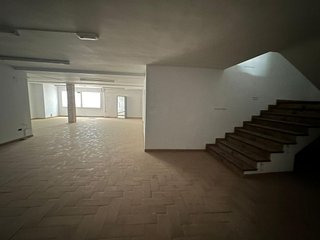Local comercial en venta en Lucena