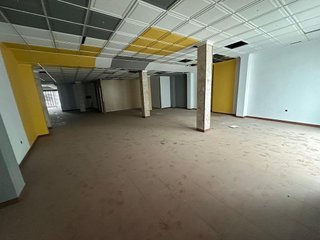 Local comercial en venta en Lucena