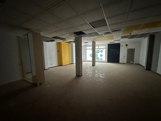 Local comercial en venta en Lucena