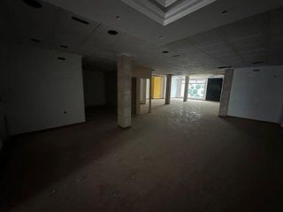 Local comercial en venta en Lucena