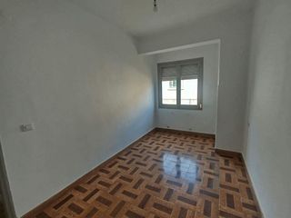 Piso en venta en Flores de Sil - La Placa en Ponferrada