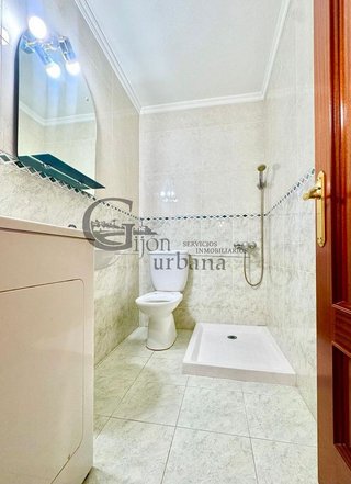Piso en venta en Centro en Gijón
