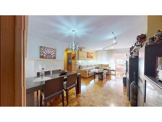 Piso en venta en Eixample Nord – La Devesa en Girona