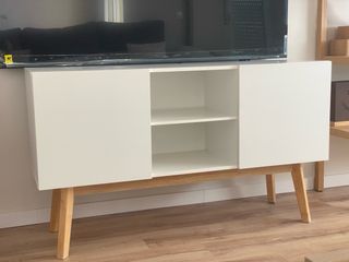 Mueble Jysk blanco y madera
