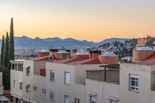 Casa adosada en venta en Bola de Oro - Serrallo en Granada