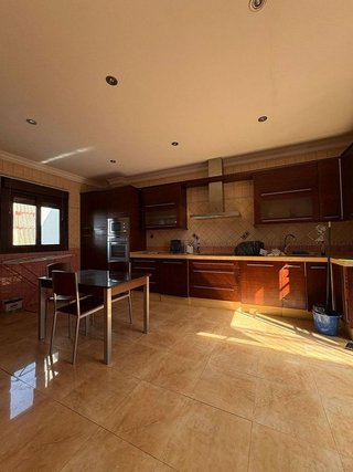 Chalet en venta en Carmona