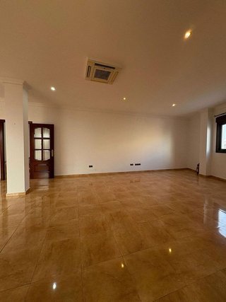 Chalet en venta en Carmona