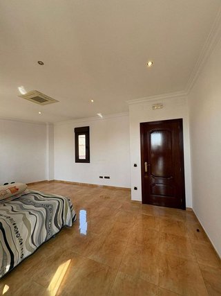Chalet en venta en Carmona