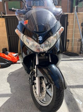 Suzuki Burgmann 200cc (CAMBIO POR 125cc)