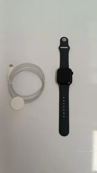 Apple Watch Series 7  B3Y7975