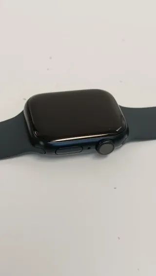 Apple Watch Series 7  B3Y7975