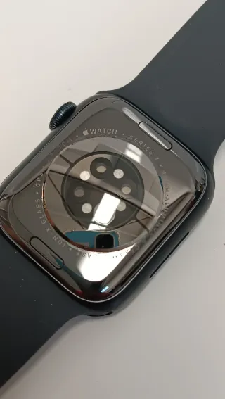 Apple Watch Series 7  B3Y7975