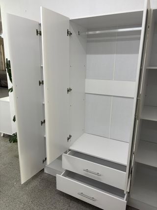 Armario blanco con 4 puertas - Oferta!