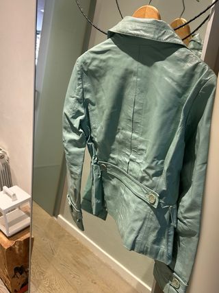 Chaqueta de piel color teal Talla XS/S
