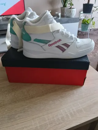 Botas Reebok Talla 40 Blancas