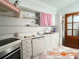 Piso en venta en Carmona