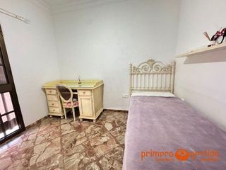 Piso en venta en Carmona
