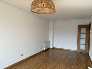 Piso en venta en Valdenoja - La Pereda en Santander