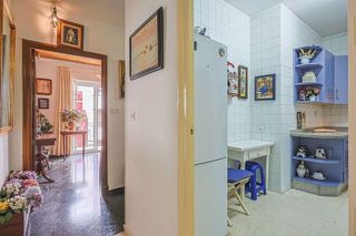 Piso en venta en Los Remedios en Sevilla