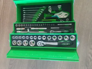 Maletín de herramientas 64 piezas