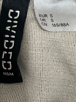 Vestido plateado brillante