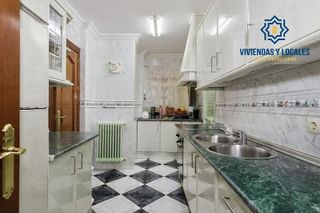 Piso en venta en Almanjáyar en Granada