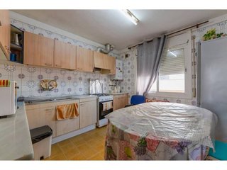 Piso en venta en Barri Vell en Salt