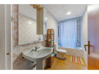 Piso en venta en Barri Vell en Salt