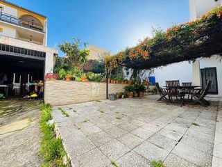 Chalet en venta en La Granja-La Colina-Los Pastores en Algeciras